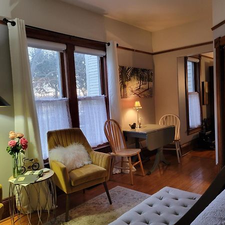 The Walnut Grove Bnb Harrow Eksteriør billede